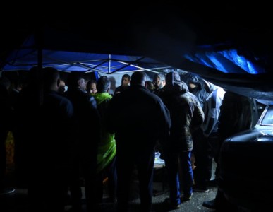 Residents of Armenia’s Kirants village continue to keep interstate road closed, opposition MP says