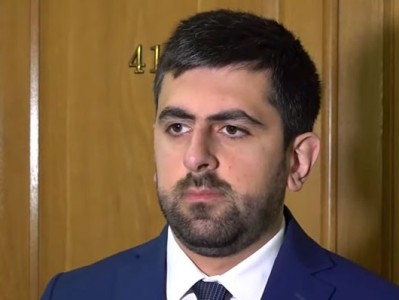 Ruling power lawmaker: Armenia PM not going to discuss his resignation