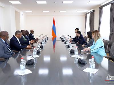 Կոստանյանն ընդունել է ՄԱԿ-ի «Անապատացման դեմ պայքարի» կոնվենցիայի կողմերի 15-րդ համաժողովի նախագահի պատվիրակությանը
