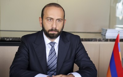 Мирзоян выразил соболезнования в связи с гибелью президента и главы МИД Ирана