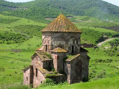 Կնորոգվեն Ոսկեպարի Սուրբ Աստվածածին եկեղեցու տանիքածածկերը