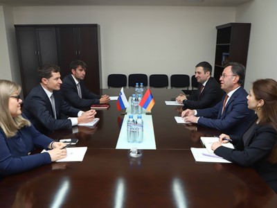 Armenia, Slovenia MFAs confer about latest regional developments