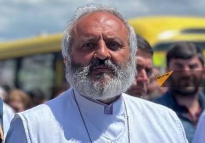 «Հրապարակ». Սրբազանը պարտիզանություն է անում