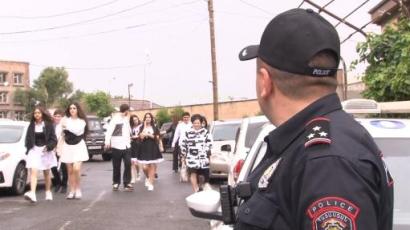 «Վերջին զանգի» միջոցառումների շրջանակում ոստիկանության հատուկ տարածք է տեղափոխվել 89 ավտոմեքենա