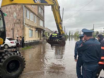 Ձորագետ ավանի 70 բնակիչ տարհանվել են անվտանգ տարածք. Դեբեդ գետի վրա գտնվող կամուրջը քանդվել է. ՆԳՆ