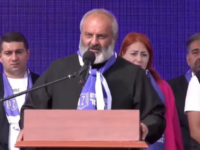 PM Pashinyan must resign, says Bagrat Archbishop at rally