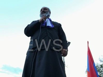 Բագրատ Սրբազանը քաղաքացիների հետ երեկոյան շարժվելու է դեպի Սարդարապատ և գիշերի այնտեղ