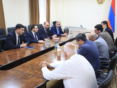 Մխիթար Հայրապետյանը ընդունել է կապի հայաստանյան օպերատորների ներկայացուցիչներին
