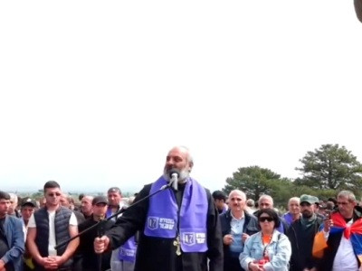 «Դեռ համբերում եմ. ինքը շատ լավ գիտի, թե ես իր մասին ինչեր գիտեմ». Բագրատ Սրբազանը՝ ՀՀ ոստիկնապետի մասին
