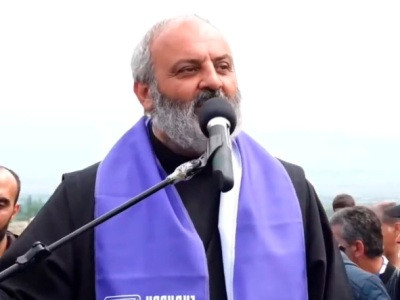 Չեմ ուզում հավատալ, որ Հեղինեն էր գաղտնալսող սարք տեղադրում, նա շատ հարազատ մարդ էր ինձ համար. Բագրատ Սրբազան
