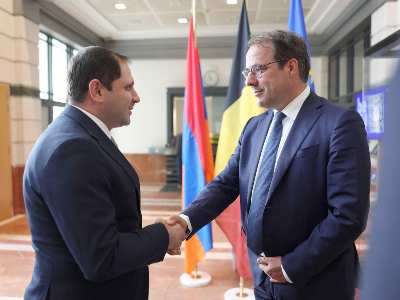 Armenia minister, Belgium deputy PM discuss defense cooperation potential (PHOTOS)