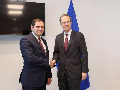 Suren Papikyan discusses Armenia regional security issues with Charles Fries, Delphine Pronk, Michael Siebert (PHOTOS)