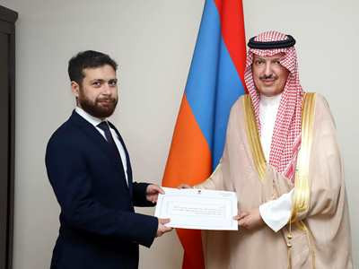 Կոստանյանը դեսպան Սալման Աբդ Ալ-Ռահման Ալ Ալ-Շեյխին ներկայացրել է ՀՀ`տարածաշրջանում խաղաղության ուղղված ջանքերը