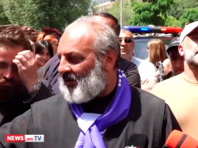 Թեեւ ցույց եմ տալիս, որ բան չի պատահել, բայց շատ մեծ բան է պատահել. Բագրատ Սրբազանը՝ Վահե Ղազարյանի մասին