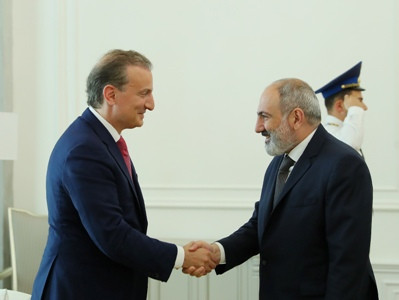 PM to Libra Group executive chairman: Armenia attaches importance to new solar, green energy projects