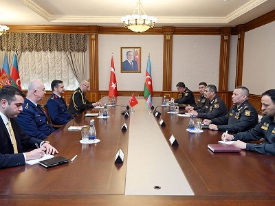 Azerbaijan, Turkey discuss development of their military cooperation