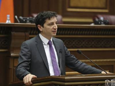 Բոլոր տարիներին բյուջեն պլանավորվում է պակասուրդով. մենք ծախսում ենք ավելի շատ, քան վաստակում ենք. Ֆինանսների նախարար