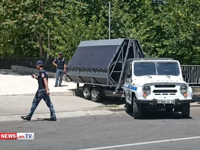 Barbed wire, special equipment being brought near Armenia legislature building