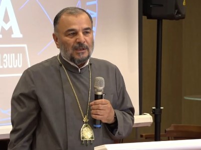 Արցախի թեմի առաջնորդ. Եկեղեցու շուրջ համախմբումը թույլ կտա երկիրը հանել ճգնաժամից