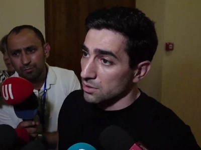 Почему оппозиционные депутаты не складывают свои мандаты? Пояснение Левона Кочаряна