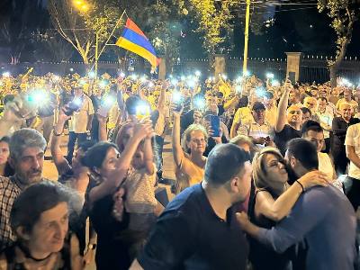 Митинг движения «Во имя Родины» в Ереване завершился