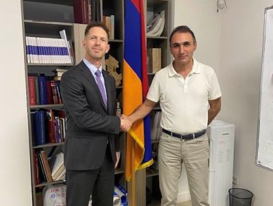 «Հայաքվե»-ում Կանադայի դեսպանության առաջին քարտուղարի հետ քննարկել են ՀՀ ներքաղաքական վերջին զարգացումները