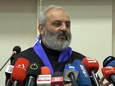 Архиепископ: Под предлогом свободного въезда и выезда из Европы они обманут народ