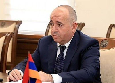 «Паст»: «Всеармянский фронт» не видит другого кандидата на пост премьер-министра, кроме Аршака Карапетяна