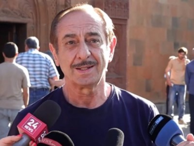 Պրոֆեսիոնալ, շատ բարձր կլասի ե՜ւ մարդ էր, ե՜ւ դերասան․ Հարություն Մովսիսյանը՝ Լալա Մնացականյանի մասին