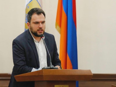 Freedom House»-ի զեկույցում 8 անգամ նշվում է Տիգրան Ավինյանի անունը, մեծամասամբ բացասական լույսի ներքո. Երիցյան