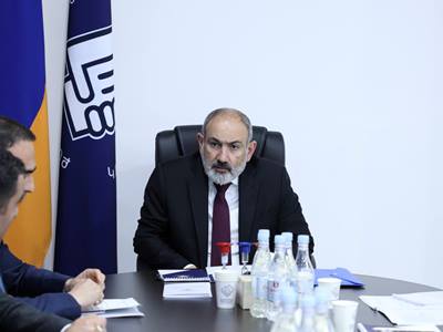 Никол Пашинян провел заседание правления партии «Гражданский договор»