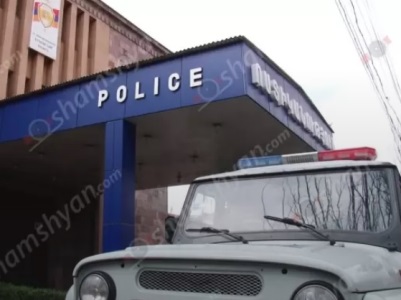 В Ереване полиция преследовала и нейтрализовала мужчину, вооруженного боевым пистолетом