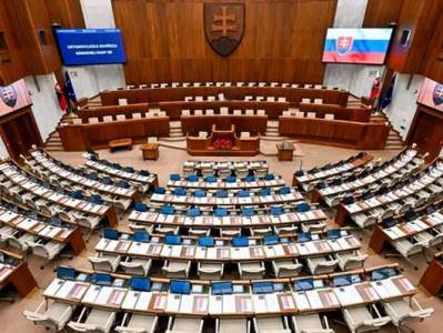 Slovakia parliament passes laws to boost protections for politicians after assassination attempt on PM Fico