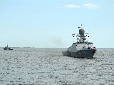 Russia warships arrive in Azerbaijan capital Baku on unofficial friendly visit