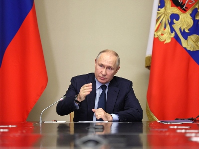 Putin: Russia favors complete end to conflict with Ukraine