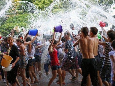В Армении сегодня отмечают Вардавар