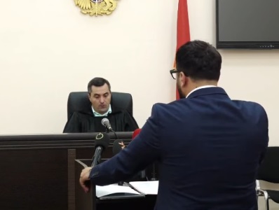 Վլադիմիր Գասպարյանի գործով դատական նիստին պաշտպանը հանդես եկավ ճառով․ խնդրեց անմեղ ճանաչել նրան (ուղիղ)