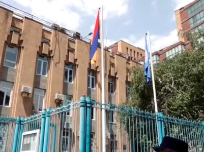 Forcibly displaced persons from Nagorno-Karabakh protest in front of UN office