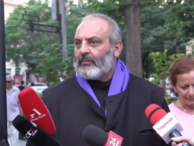 Архиепископ: События, происходящие на площади, определят логичный и победоносный конец этой борьбы
