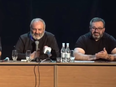 Архиепископ Баграт Галстанян проводит встречу с жителями Раздана