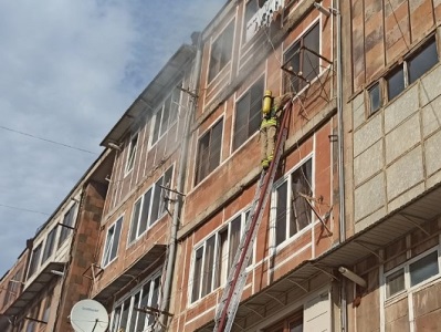 Пожар в Армавире: эвакуированы три человека