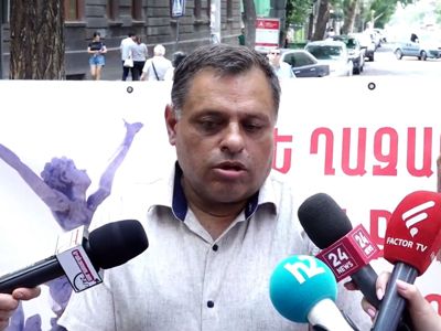 Գիշերվա  6-ից հերթ են կանգնում. Չարենցավանցիները պահանջում են վերաբացել քաղաքի անձնագրային բաժինը