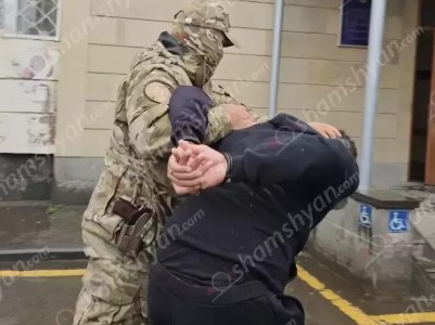 В Ванадзоре полицейские и сотрудники СНБ подвергли приводу подозреваемого Арсена по прозвищу «Каратист с химзавода»