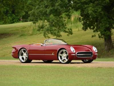 На торги выставят уникальный Chevrolet Corvette Kindig-It CF1 1953 года