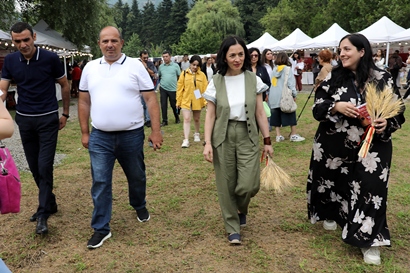 Ժաննա Անդրեասյանը Դիլիջանում մասնակցել է Արհեստների երկրորդ միջազգային փառատոնի բացմանը