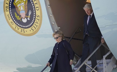 Bill and Hillary Clinton endorse Kamala Harris for US president