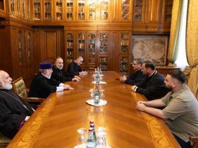 Католикос всех армян принял делегацию Румынской православной церкви
