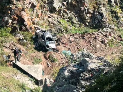 Սյունիքում «Բոչկի ձոր» հատվածում «Opel»-ը հայտնվել է ձորում․ կա 2 զոհ, 1 վիրավոր․ բոլորը ընտանիքի անդամներ են