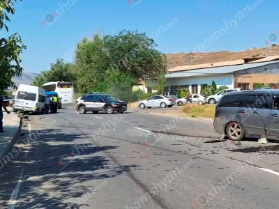 Վթար՝ Վայոց ձորում. բախվել են «Mitsubishi»-ն ու «Ford Transit»-ը, 9 վիրավnր կա․ shamshyan.com