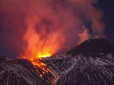 Սիցիլիայում Էթնա հրաբուխը կրկին արթնացել է